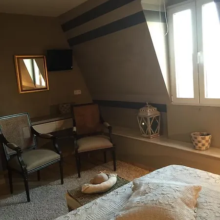 Margot'l Hotel 2*